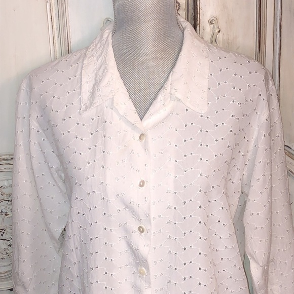 Se Fabrique Au Jason White Eyelet Long Sleeve Button Down Size Medium - Picture 4 of 10